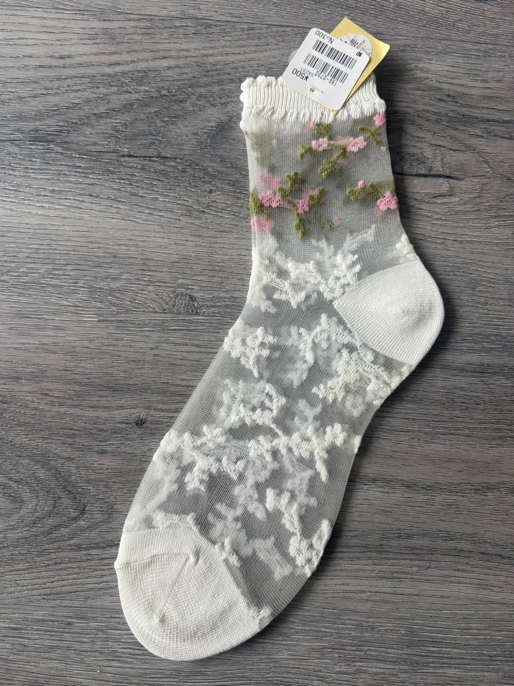 Sheer Floral Quarter Socks